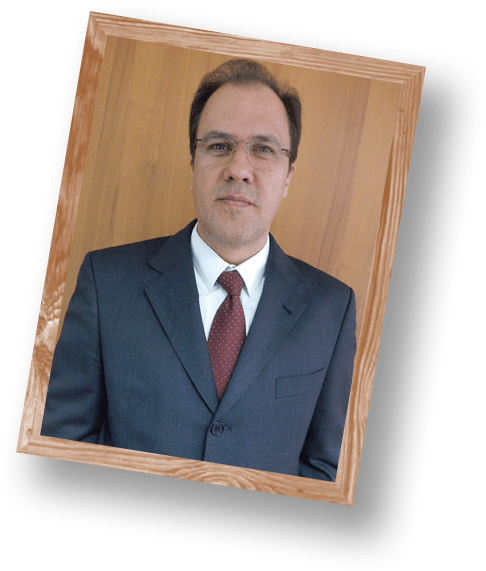  Retrato Regis Ferreira Negrão - Pró-Reitor Administrativo da FAE